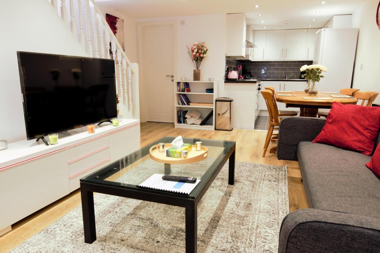 Stylish 2 Bedroom Apartment In The Heart Of Greenwich London Exterior photo